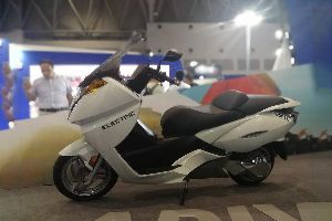 ADIVA 綯VX-1